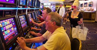 Nolimit City slot interface showing reel configuration and multiplier display